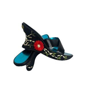 Madeline Embroidered Black Canvas Slip On Platform Wedge Clogs~ Women's Size 9.5